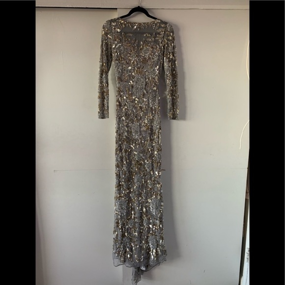 Beautiful silver sequined dress - Picture 3 of 7